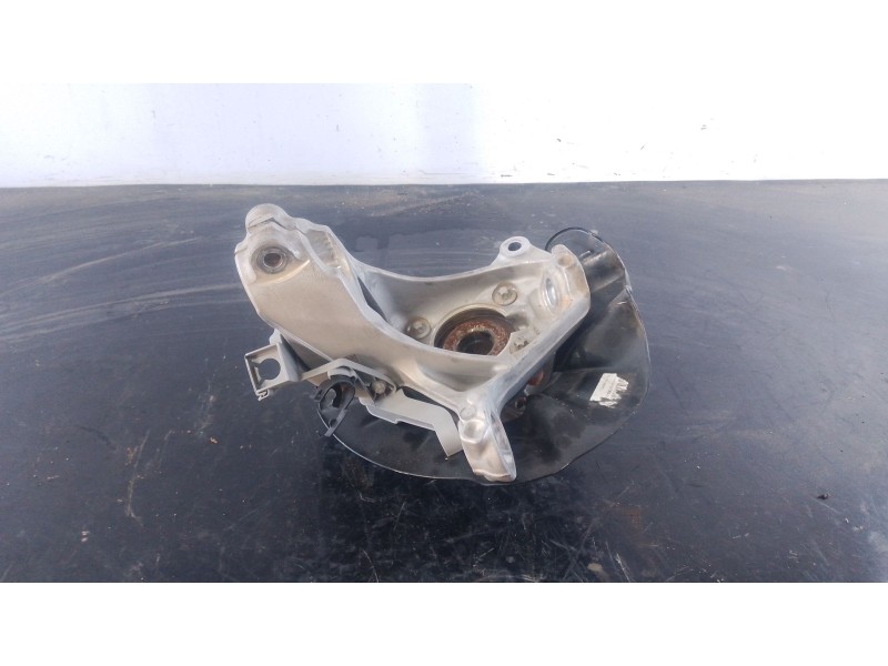 Recambio de mangueta delantera izquierda para mercedes-benz gla (h247) gla 250 e (247.786) referencia OEM IAM   