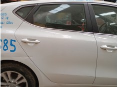 Recambio de puerta trasera derecha para kia cee´d (jd) 1.6 crdi 128 referencia OEM IAM   