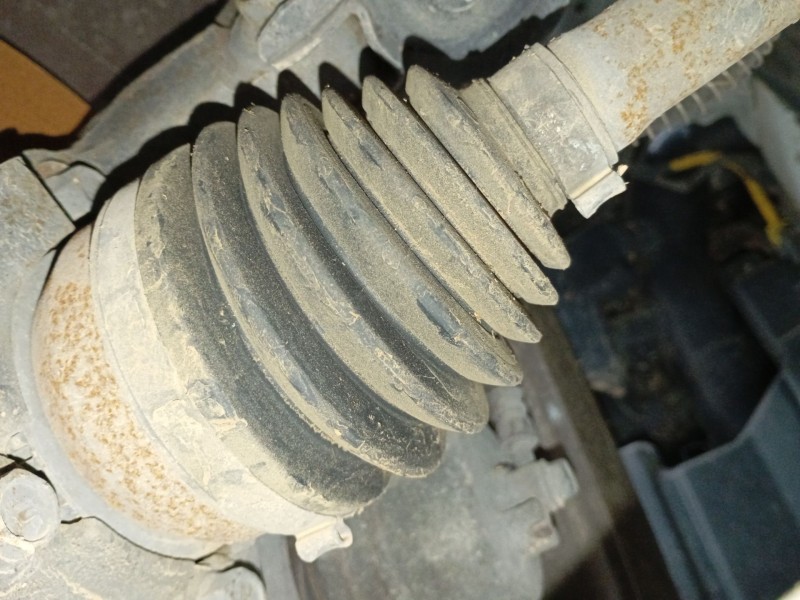 Recambio de transmision delantera izquierda para kia cee´d (jd) 1.6 crdi 128 referencia OEM IAM   