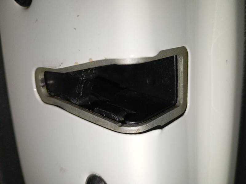 Recambio de cerradura puerta trasera izquierda para ford ecosport 1.5 ti referencia OEM IAM   