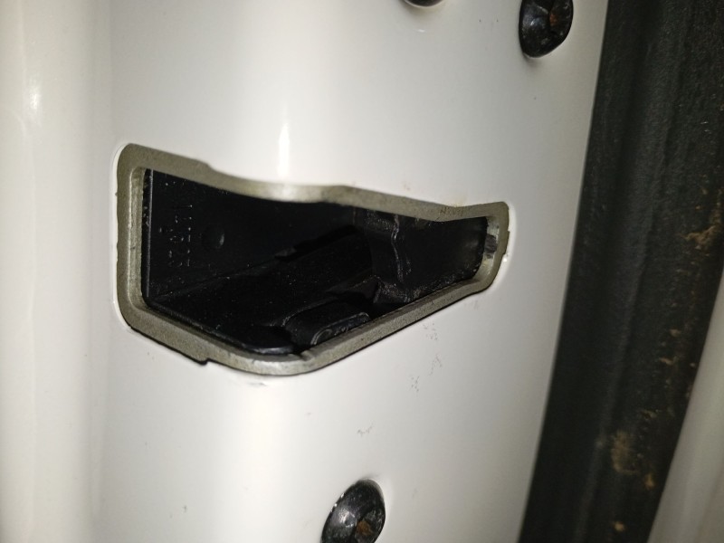 Recambio de cerradura puerta trasera derecha para ford ecosport 1.5 ti referencia OEM IAM   