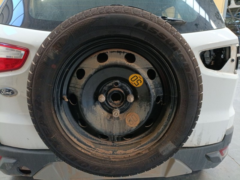 Recambio de neumatico repuesto para ford ecosport 1.5 ti referencia OEM IAM 205/60/16  