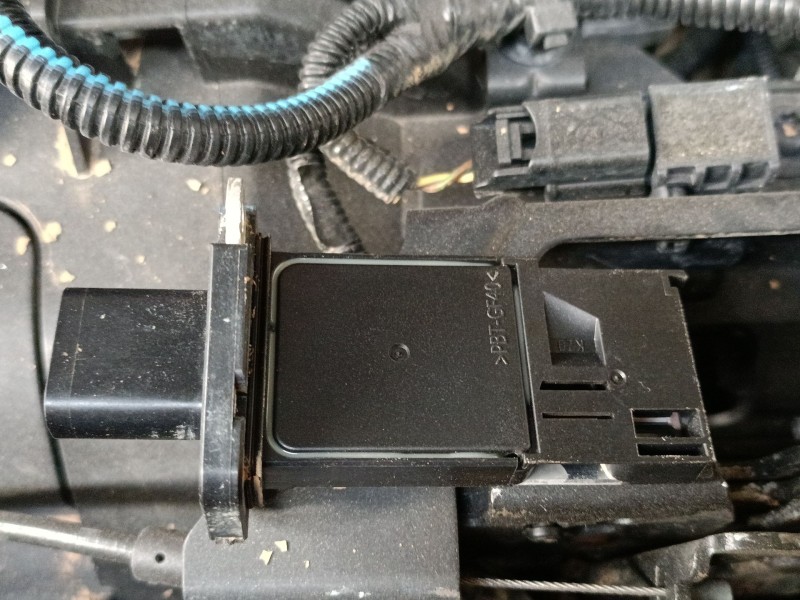 Recambio de caudalimetro para ford ecosport 1.5 ti referencia OEM IAM 3L3A12B579BA  