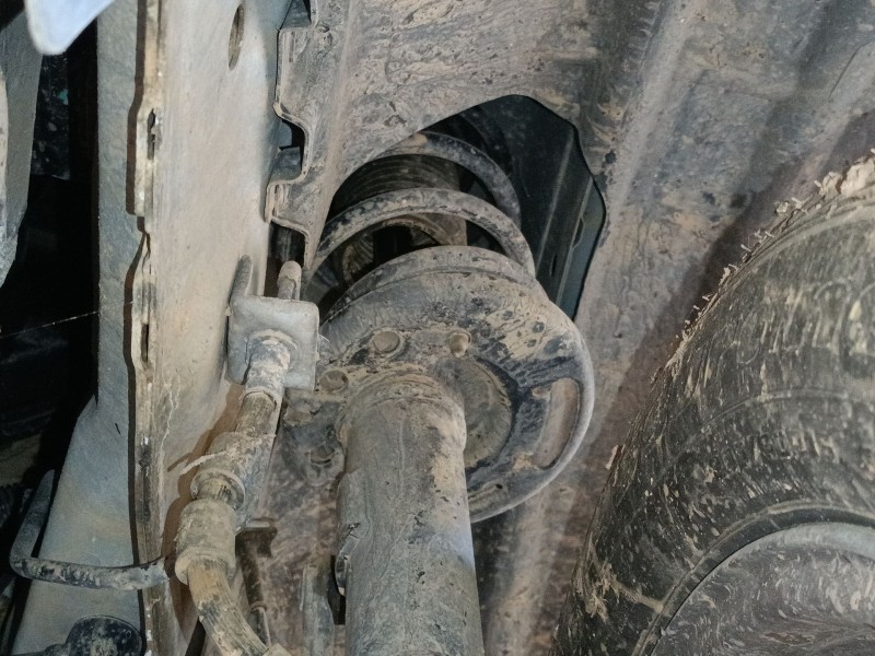 Recambio de amortiguador delantero izquierdo para ford ecosport 1.5 ti referencia OEM IAM   