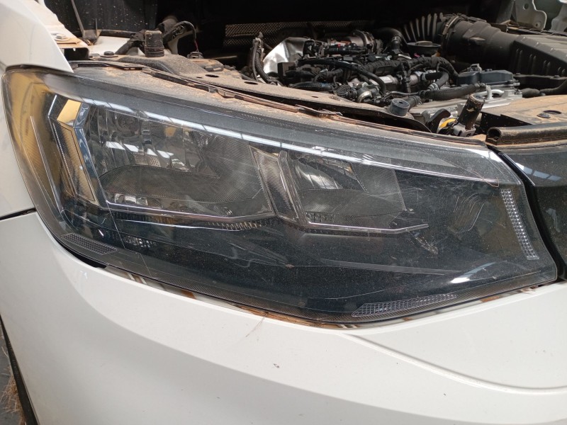 Recambio de faro derecho para volkswagen caddy v furgoneta/monovolumen (sba, sbh) 2.0 tdi bmt referencia OEM IAM   