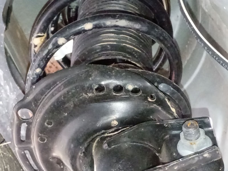 Recambio de amortiguador delantero izquierdo para volkswagen caddy v furgoneta/monovolumen (sba, sbh) 2.0 tdi bmt referencia OEM