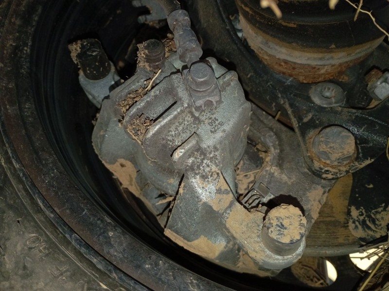 Recambio de pinza freno delantera derecha para volkswagen caddy v furgoneta/monovolumen (sba, sbh) 2.0 tdi bmt referencia OEM IA