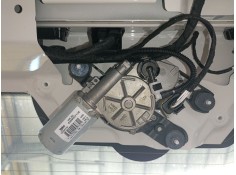 Recambio de motor limpia trasero para volkswagen caddy v furgoneta/monovolumen (sba, sbh) 2.0 tdi bmt referencia OEM IAM 8V09557