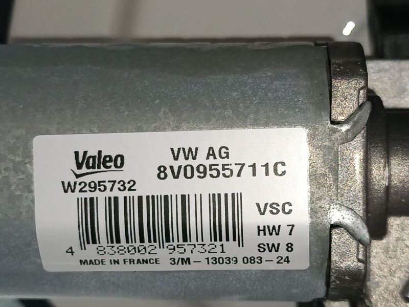 Recambio de motor limpia trasero para volkswagen caddy v furgoneta/monovolumen (sba, sbh) 2.0 tdi bmt referencia OEM IAM 8V09557