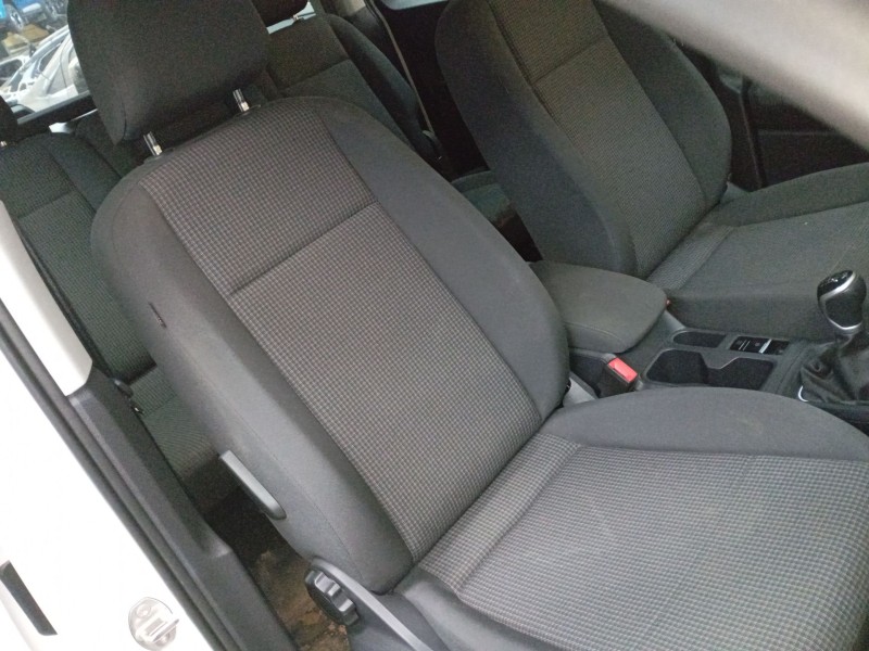 volkswagen caddy v furgoneta/monovolumen (sba, sbh) del año 2024