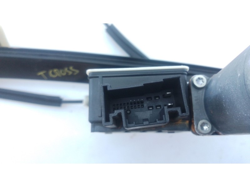 Recambio de elevalunas delantero derecho para volkswagen t-cross (c11, d31) 1.0 tsi referencia OEM IAM   