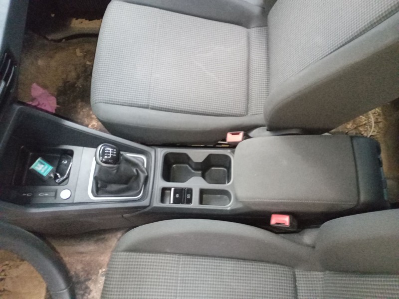 Recambio de consola central para volkswagen caddy v furgoneta/monovolumen (sba, sbh) 2.0 tdi bmt referencia OEM IAM   