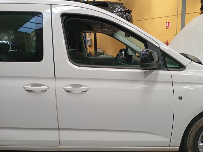 Recambio de puerta delantera derecha para volkswagen caddy v furgoneta/monovolumen (sba, sbh) 2.0 tdi bmt referencia OEM IAM   