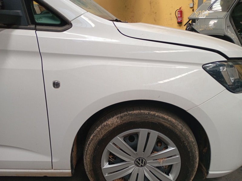 Recambio de aleta delantera derecha para volkswagen caddy v furgoneta/monovolumen (sba, sbh) 2.0 tdi bmt referencia OEM IAM   