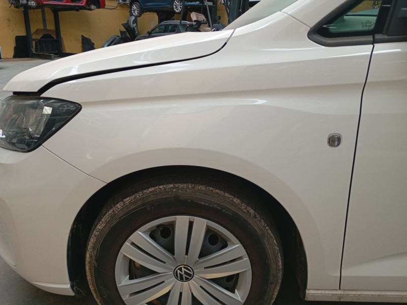 Recambio de aleta delantera izquierda para volkswagen caddy v furgoneta/monovolumen (sba, sbh) 2.0 tdi bmt referencia OEM IAM   