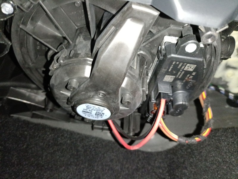 Recambio de ventilador calefaccion para volkswagen caddy v furgoneta/monovolumen (sba, sbh) 2.0 tdi bmt referencia OEM IAM   