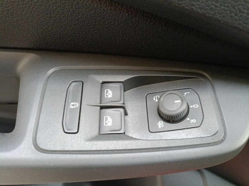 Recambio de mando elevalunas delantero izquierdo para volkswagen caddy v furgoneta/monovolumen (sba, sbh) 2.0 tdi bmt referencia