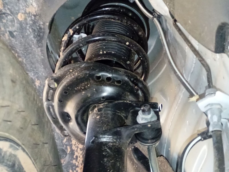 Recambio de amortiguador delantero izquierdo para volkswagen caddy v furgoneta/monovolumen (sba, sbh) 2.0 tdi bmt referencia OEM