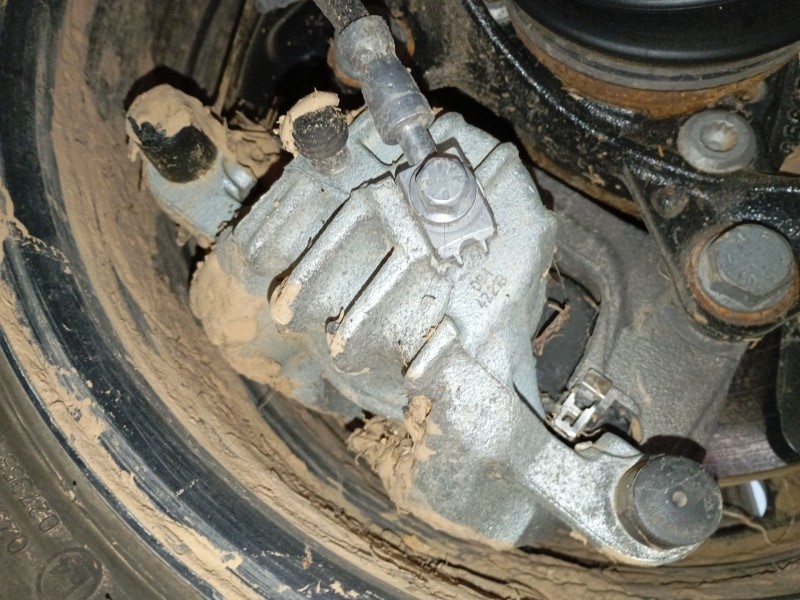 Recambio de pinza freno delantera derecha para volkswagen caddy v furgoneta/monovolumen (sba, sbh) 2.0 tdi bmt referencia OEM IA