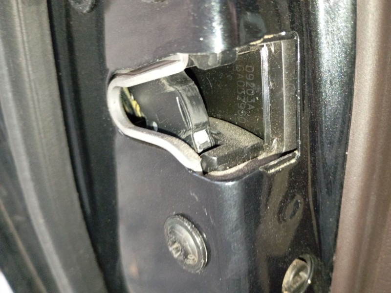 Recambio de cerradura puerta trasera izquierda para opel insignia a (g09) 2.0 cdti (68) referencia OEM IAM   