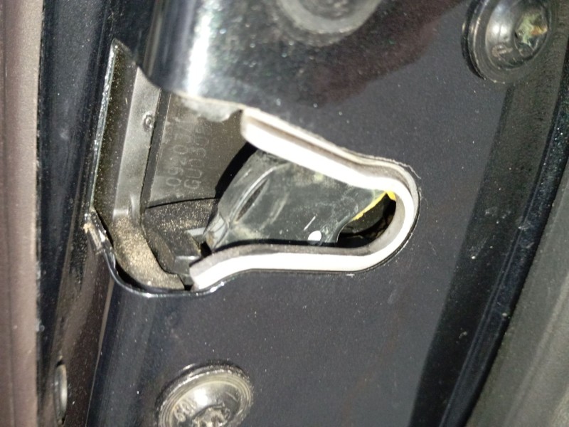 Recambio de cerradura puerta trasera derecha para opel insignia a (g09) 2.0 cdti (68) referencia OEM IAM   