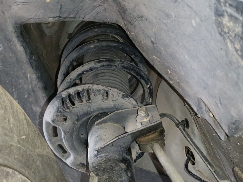 Recambio de amortiguador delantero derecho para volkswagen touran (1t3) 1.6 tdi referencia OEM IAM   