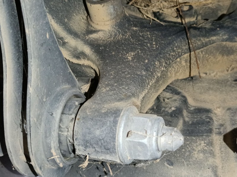 Recambio de mangueta trasera derecha para volkswagen touran (1t3) 1.6 tdi referencia OEM IAM   