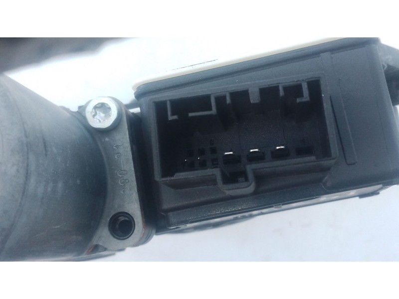 Recambio de elevalunas trasero derecho para skoda fabia iv (pj3) 1.0 tsi referencia OEM IAM   