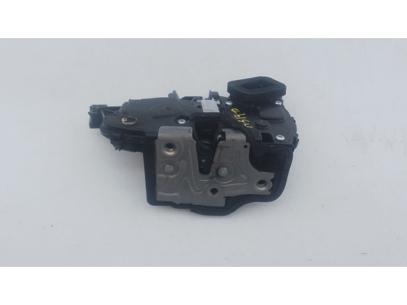 Recambio de cerradura puerta trasera derecha para skoda fabia iv (pj3) 1.0 tsi referencia OEM IAM   