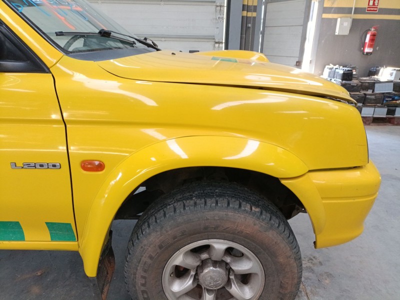 Recambio de aleta delantera derecha para mitsubishi l200 (k7_t, k6_t, k5_t) 2.5 td 4wd (k74t) referencia OEM IAM   