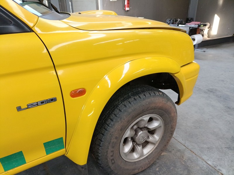Recambio de aleta delantera derecha para mitsubishi l200 (k7_t, k6_t, k5_t) 2.5 td 4wd (k74t) referencia OEM IAM   