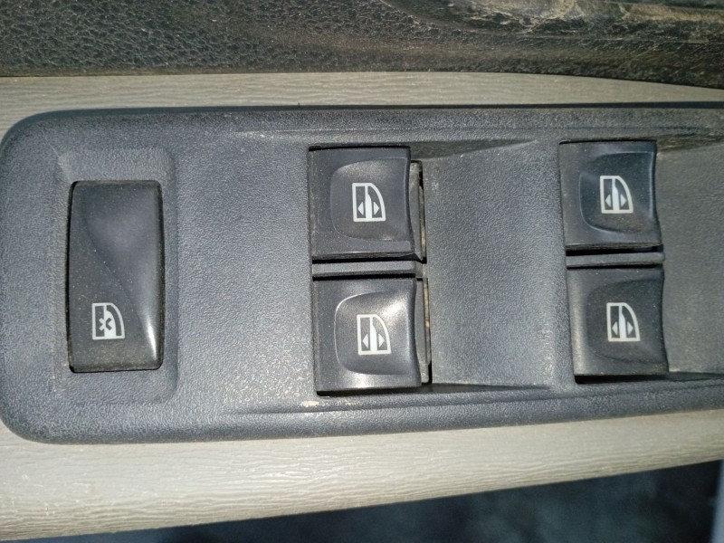 Recambio de mando elevalunas delantero izquierdo para dacia lodgy (js_) 1.5 dci referencia OEM IAM   