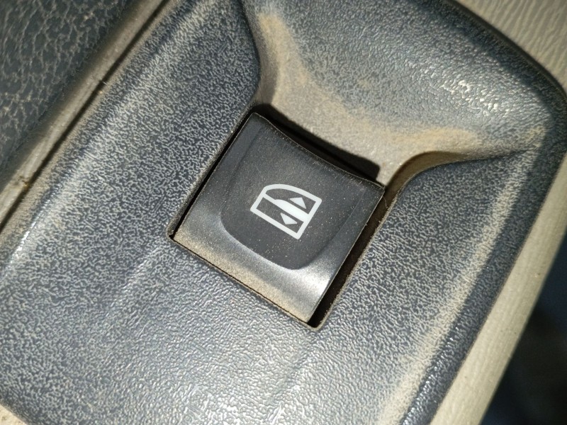 Recambio de mando elevalunas trasero izquierdo para dacia lodgy (js_) 1.5 dci referencia OEM IAM   