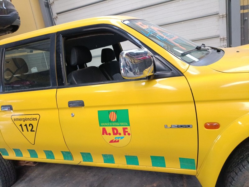 Recambio de puerta delantera derecha para mitsubishi l200 (k7_t, k6_t, k5_t) 2.5 td 4wd (k74t) referencia OEM IAM   