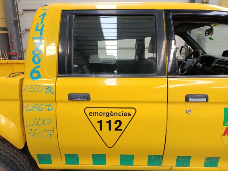 Recambio de puerta trasera derecha para mitsubishi l200 (k7_t, k6_t, k5_t) 2.5 td 4wd (k74t) referencia OEM IAM   