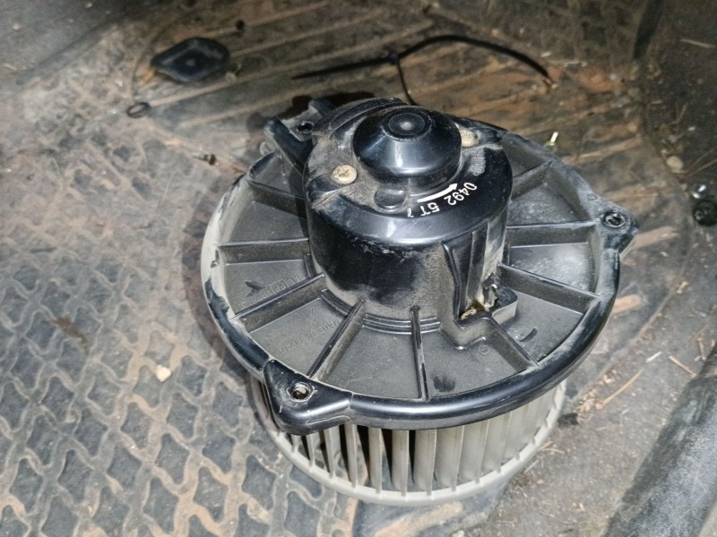 Recambio de ventilador calefaccion para mitsubishi l200 (k7_t, k6_t, k5_t) 2.5 td 4wd (k74t) referencia OEM IAM 04925T7 194000 