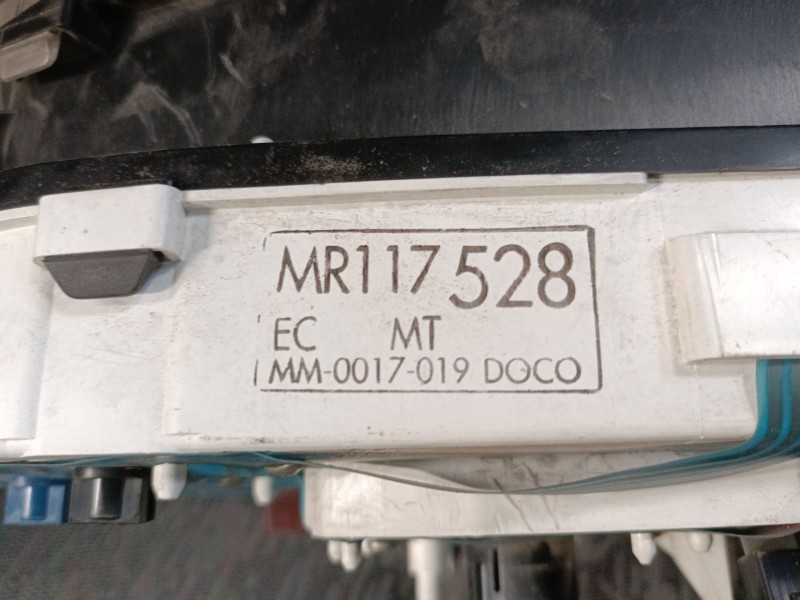 Recambio de cuadro instrumentos para mitsubishi l200 (k7_t, k6_t, k5_t) 2.5 td 4wd (k74t) referencia OEM IAM MR117528  