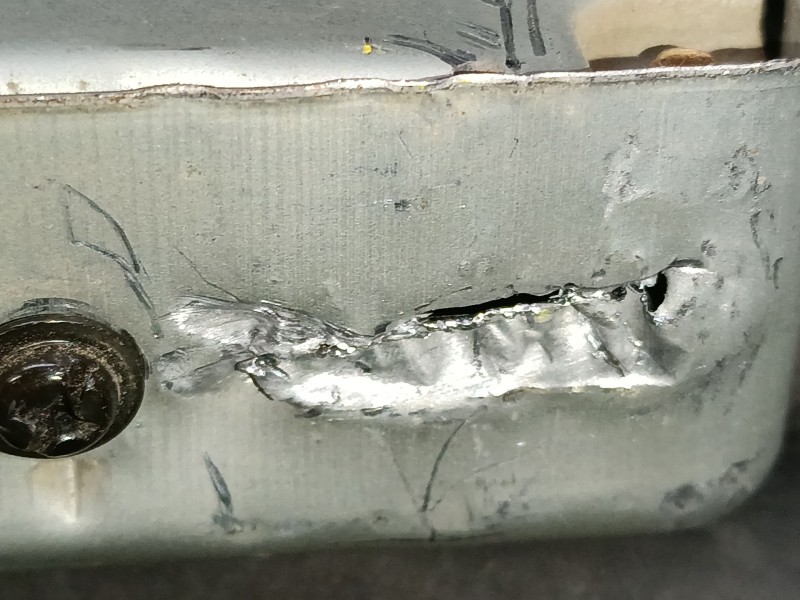 Recambio de centralita motor uce para mitsubishi l200 (k7_t, k6_t, k5_t) 2.5 td 4wd (k74t) referencia OEM IAM MD351418 K8T72872 