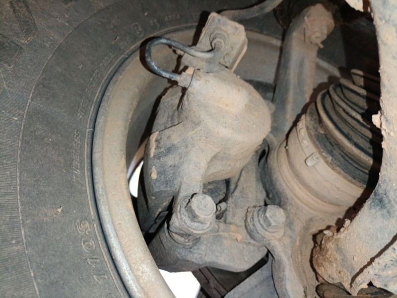 Recambio de pinza freno delantera izquierda para mitsubishi l200 (k7_t, k6_t, k5_t) 2.5 td 4wd (k74t) referencia OEM IAM   