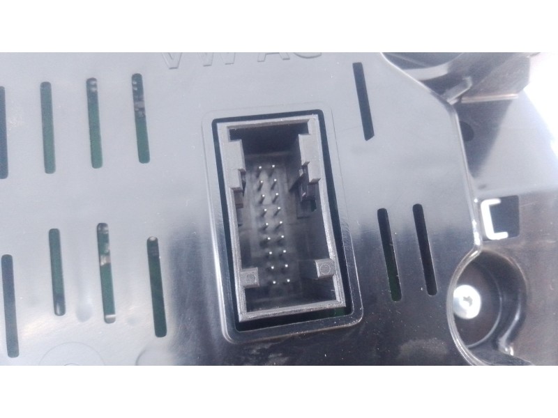 Recambio de cuadro instrumentos para volkswagen taigo (cs1) 1.0 tsi referencia OEM IAM 2GP920320B  