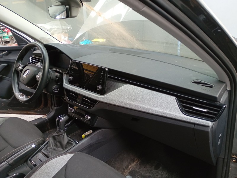 skoda scala (nw1) del año 2024