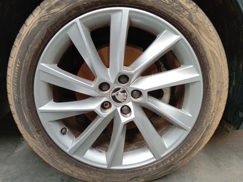 Recambio de juego llantas sin neumatico para skoda scala (nw1) 1.0 tsi referencia OEM IAM 17 PULGADAS  
