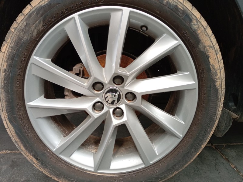 Recambio de juego llantas sin neumatico para skoda scala (nw1) 1.0 tsi referencia OEM IAM 17 PULGADAS  
