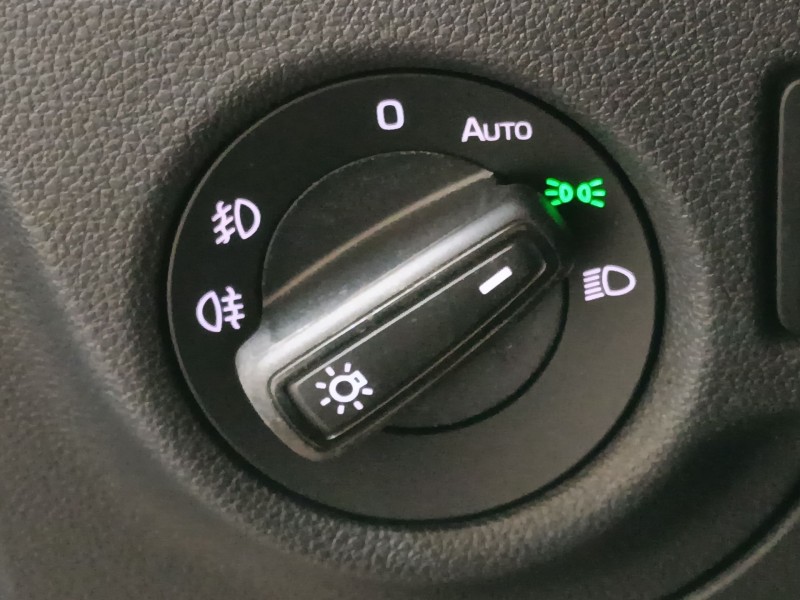 Recambio de mando luces para skoda scala (nw1) 1.0 tsi referencia OEM IAM   