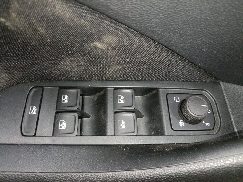 Recambio de mando elevalunas delantero izquierdo para skoda scala (nw1) 1.0 tsi referencia OEM IAM   