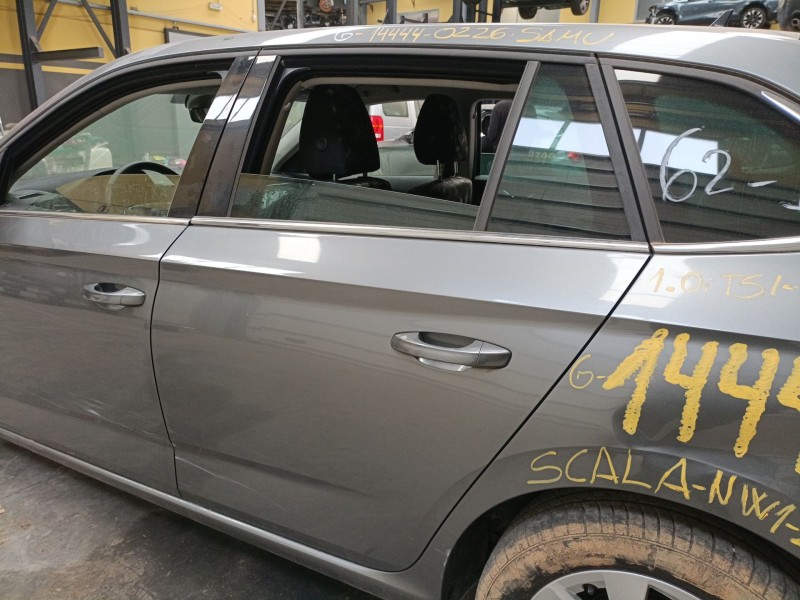 Recambio de puerta trasera izquierda para skoda scala (nw1) 1.0 tsi referencia OEM IAM   