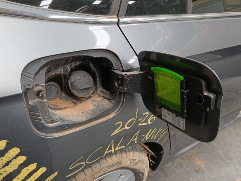 Recambio de tapa exterior combustible para skoda scala (nw1) 1.0 tsi referencia OEM IAM   
