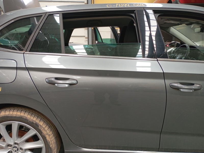 Recambio de puerta trasera derecha para skoda scala (nw1) 1.0 tsi referencia OEM IAM   