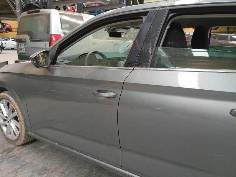 Recambio de puerta delantera izquierda para skoda scala (nw1) 1.0 tsi referencia OEM IAM   