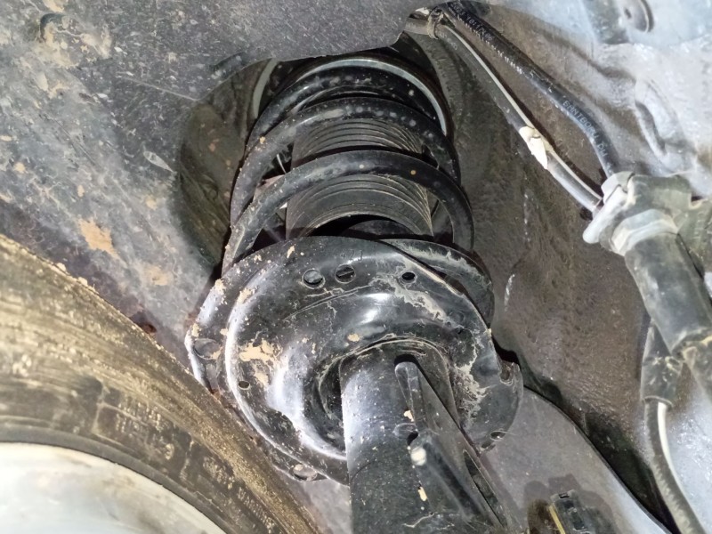 Recambio de amortiguador delantero izquierdo para skoda scala (nw1) 1.0 tsi referencia OEM IAM   